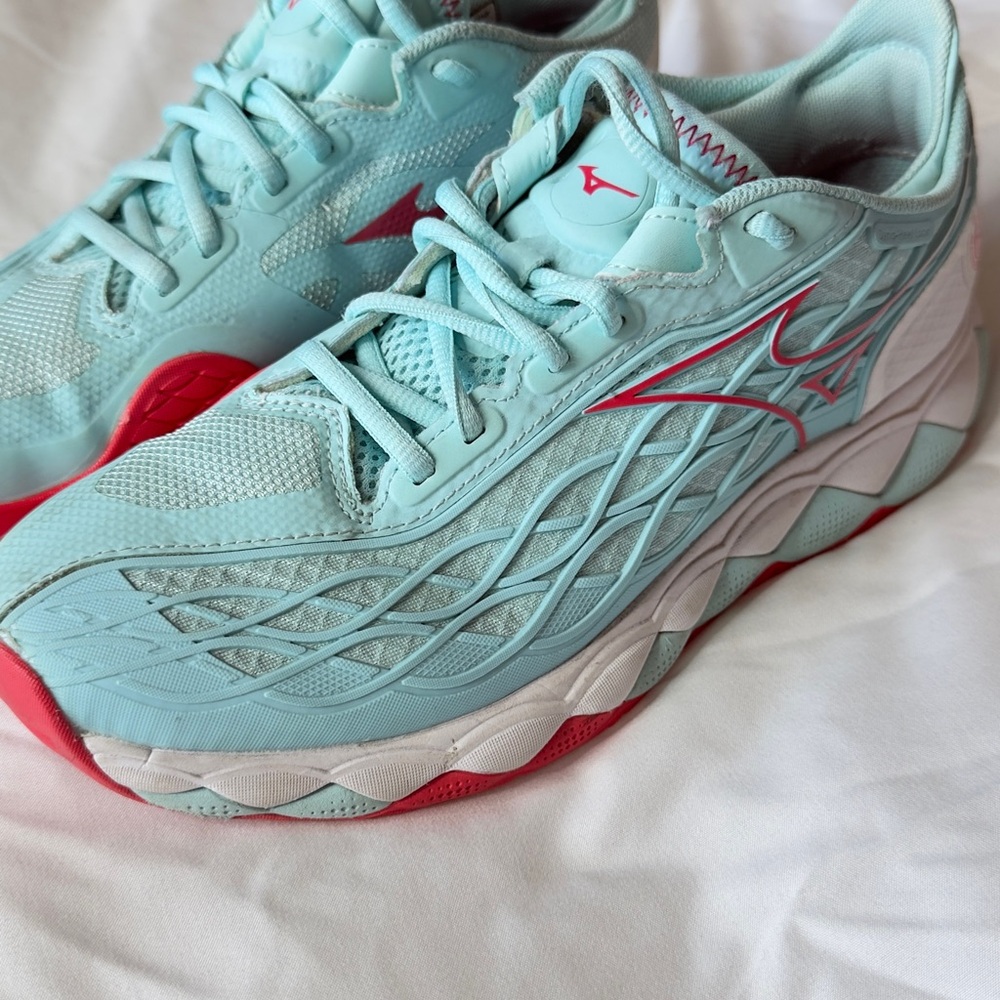 Mizuno Women's Aqua and Coral Performance Running Sneakers